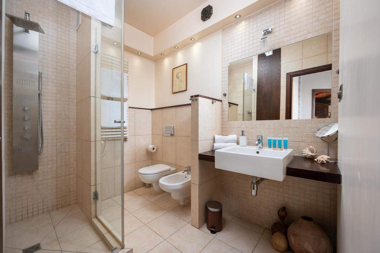 Bluszczanska Comfort Apartment Varşovia Exterior foto
